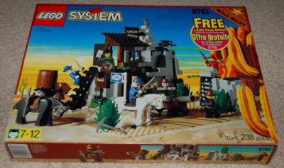 Lego Bandit's Secret Hide-Out 6761 Western Minifigure Building Set