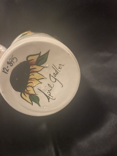 April Gadler Calico Cat Coffee Mug Cup Sunflower Signed Cat Tail Handle Pottery - Picture 5 of 5