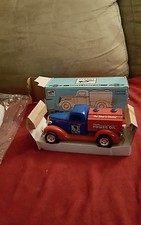 Liberty Classics Limited Edition 1937 Chevy Tanker Bank 1:25 scale