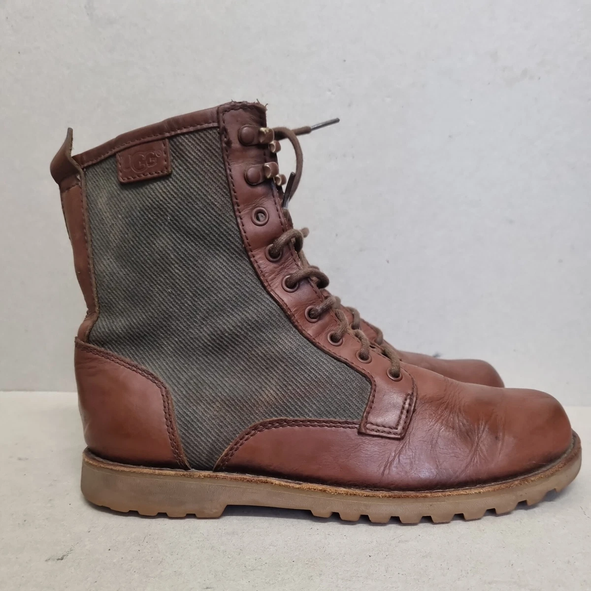 UGG 3268 MONTGOMERY Black Leather Canvas Cargo Lace Combat Boot