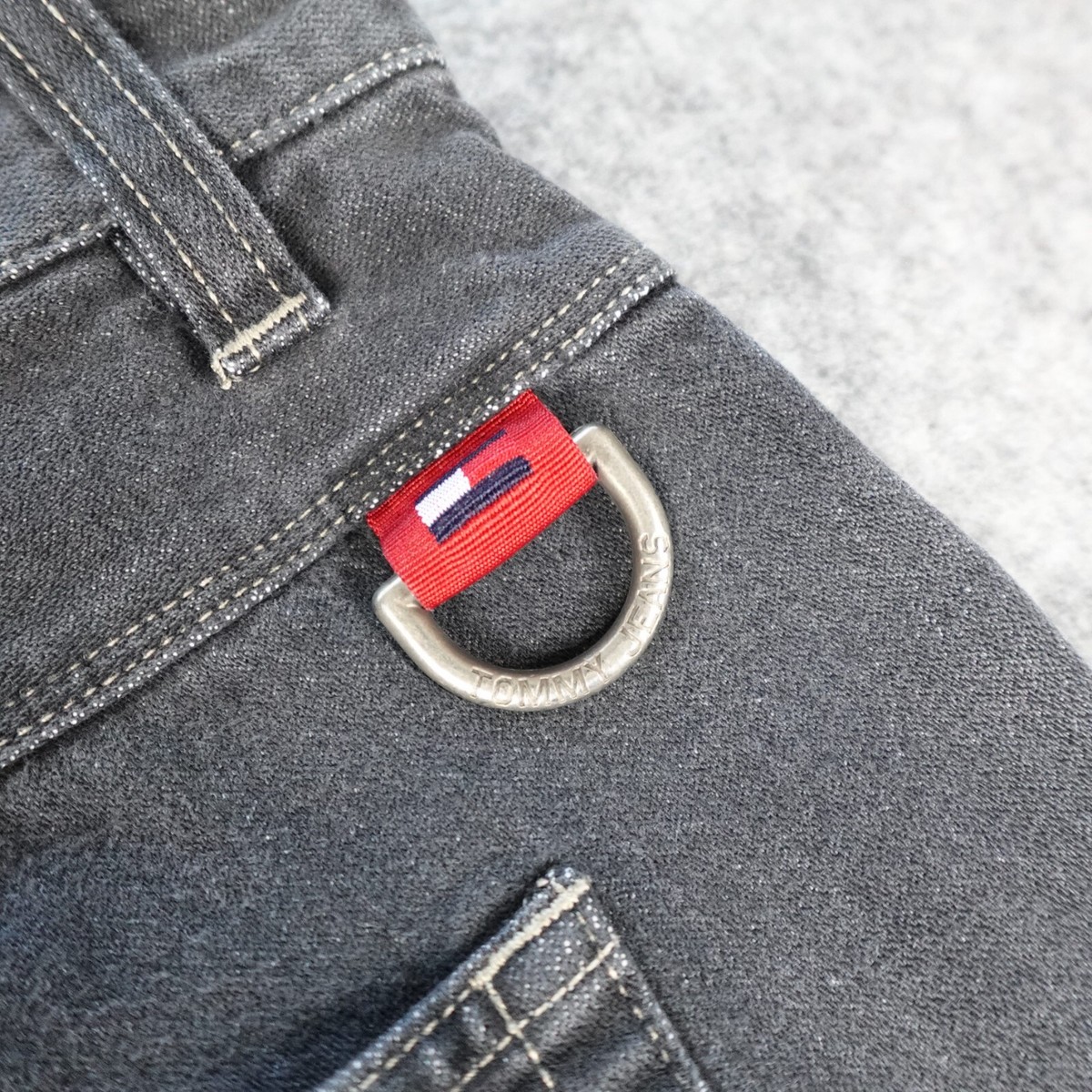 Vintage Tommy Hilfiger Jeans Mens 38x32 Black Denim Baggy Vintage Tommy Hilfiger Jeans Mens 38x32 Black Denim Baggy