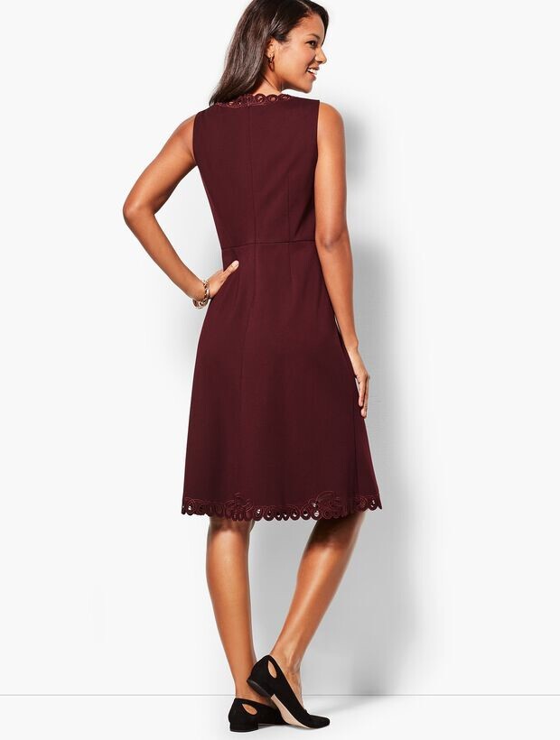 NWT Talbots EMBROIDERED fit flare PONTE DRESS black sz Scallop