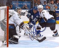Darcy Tucker autographed 8x10 Photo (Toronto Maple Leafs)