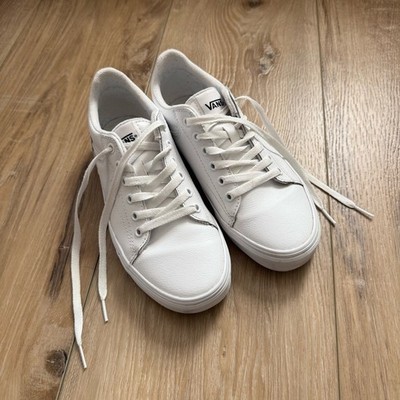 Vans  Seldan Women s Sneakers 7.5