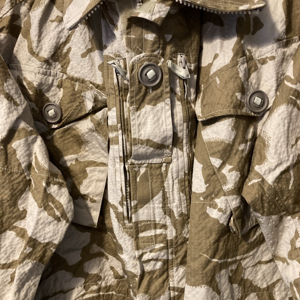 jacket is a British Army Desert DPM (Disruptive Pattern Material)field ...