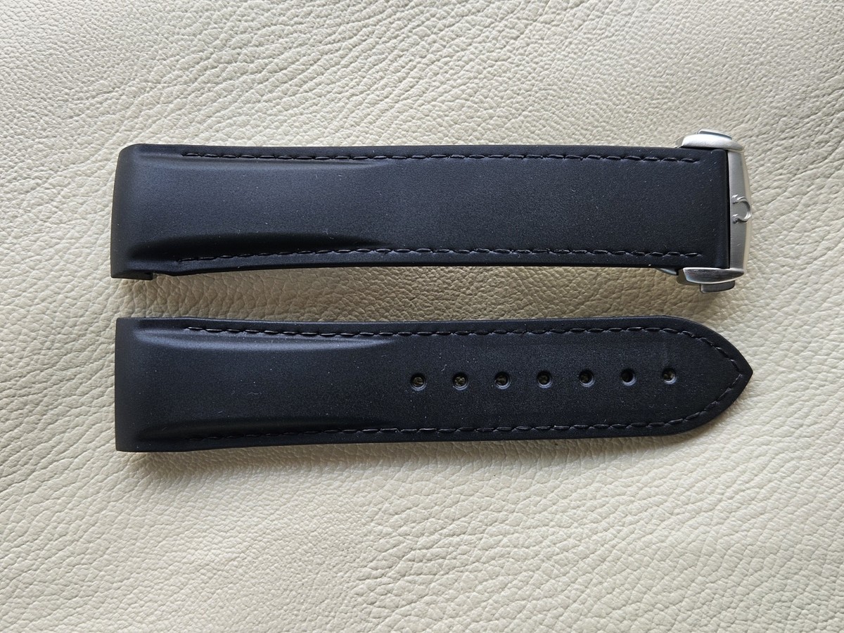 OMEGA Planet Ocean 45.5mm Black Rubber Strap Buckle 98000363