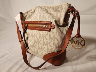 Michael kors vanilla fallon 30T5GLOL3B NWT  Near mint with tags attached 
