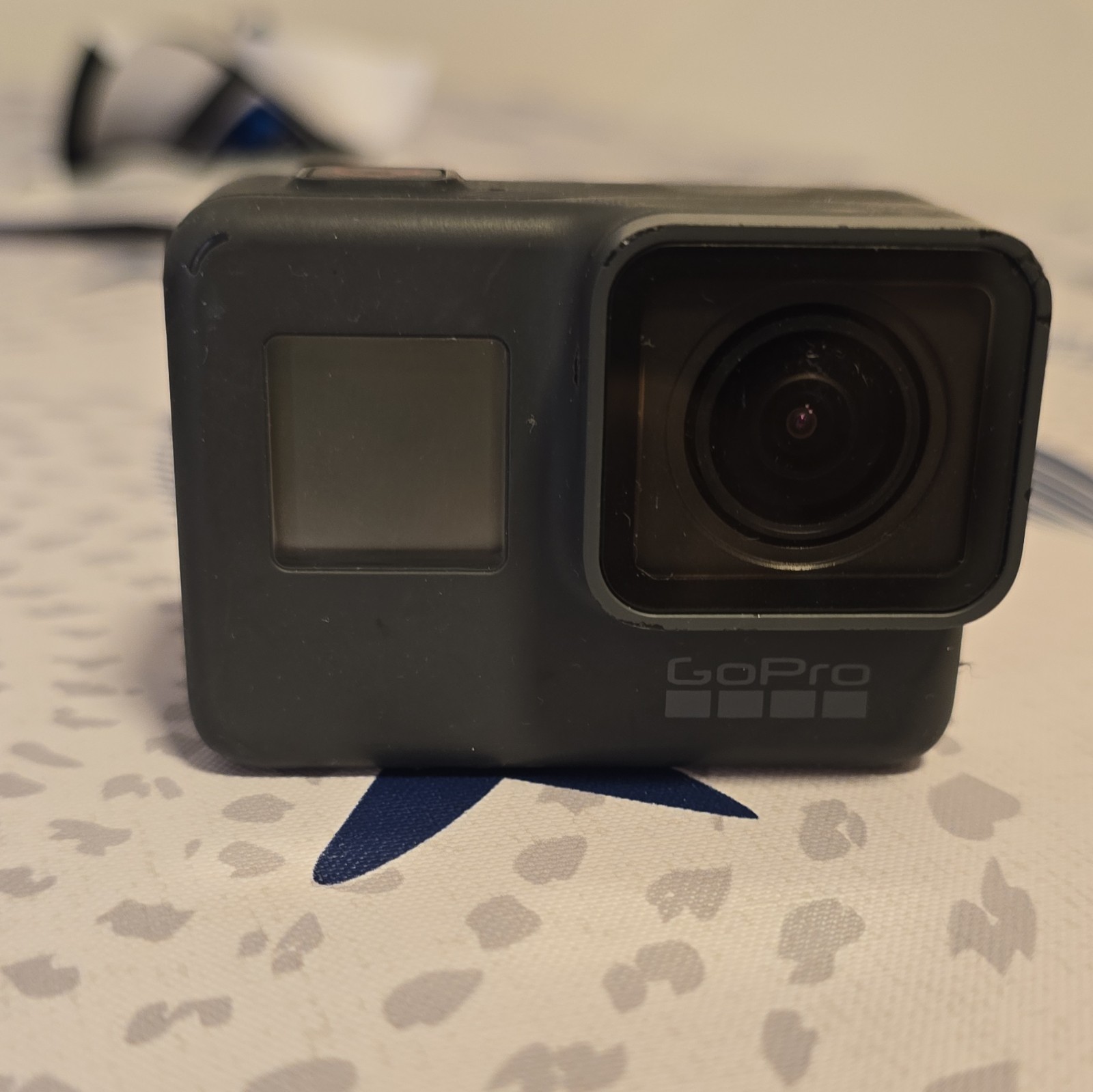 GoPro HERO5 Action Cam / Action Camera Nero per Fotocamera, Con Accessori.