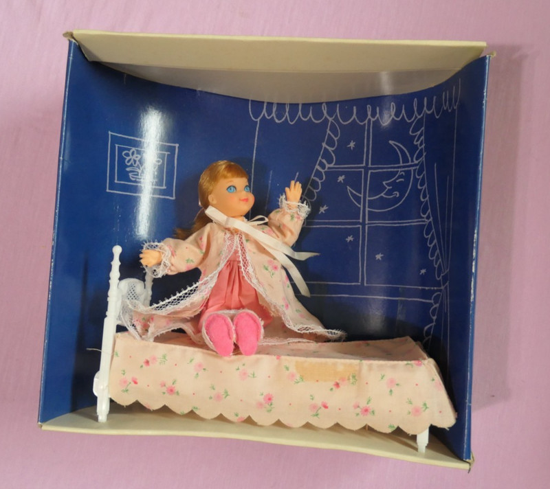 Vintage Barbie Family 3553 Tutti Doll Night Sleep - With Partial Box