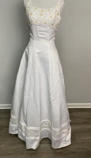 Oleg Cassini Wedding Dress Size 2 Womans White Beaded Sleeveless Ballgown Tulle