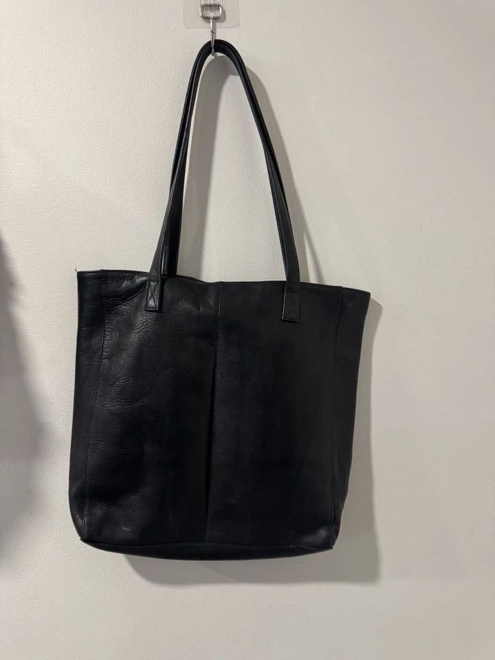 Le Donne Leather Spruce Shopper Tote Black | Full-Grain Colombian Leather - Image 2 of 4