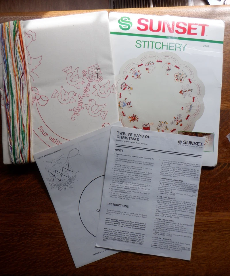 KIT Bordado Sunset Stitchery DOCE DÍAS DE NAVIDAD 2176 39" Falda Árbol Foto 4 de 4