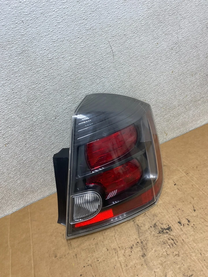 2007 to 2012 Nissan Sentra Right Passenger Rh Black Tail Light Oem T3056 DW - Image 3 of 4