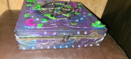 handmade witchy medium wooden box with lid for tarot, oracle, divination, stash - Picture 3 of 21