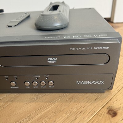(未使用･未開封品)　Magnavox DV225MG9 DVD Player and 4 Head Hi-Fi Stereo VCR with Line-in Recording by Magnavox ar3p5n1 Amazon.com: Magnavox DV225MG9 DVD Player and 4 Head Hi-Fi