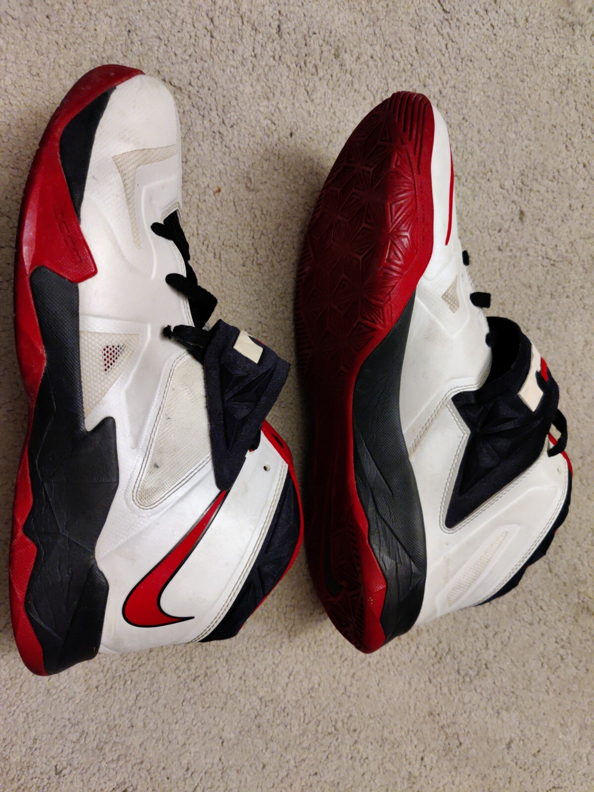 lebron velcro shoes