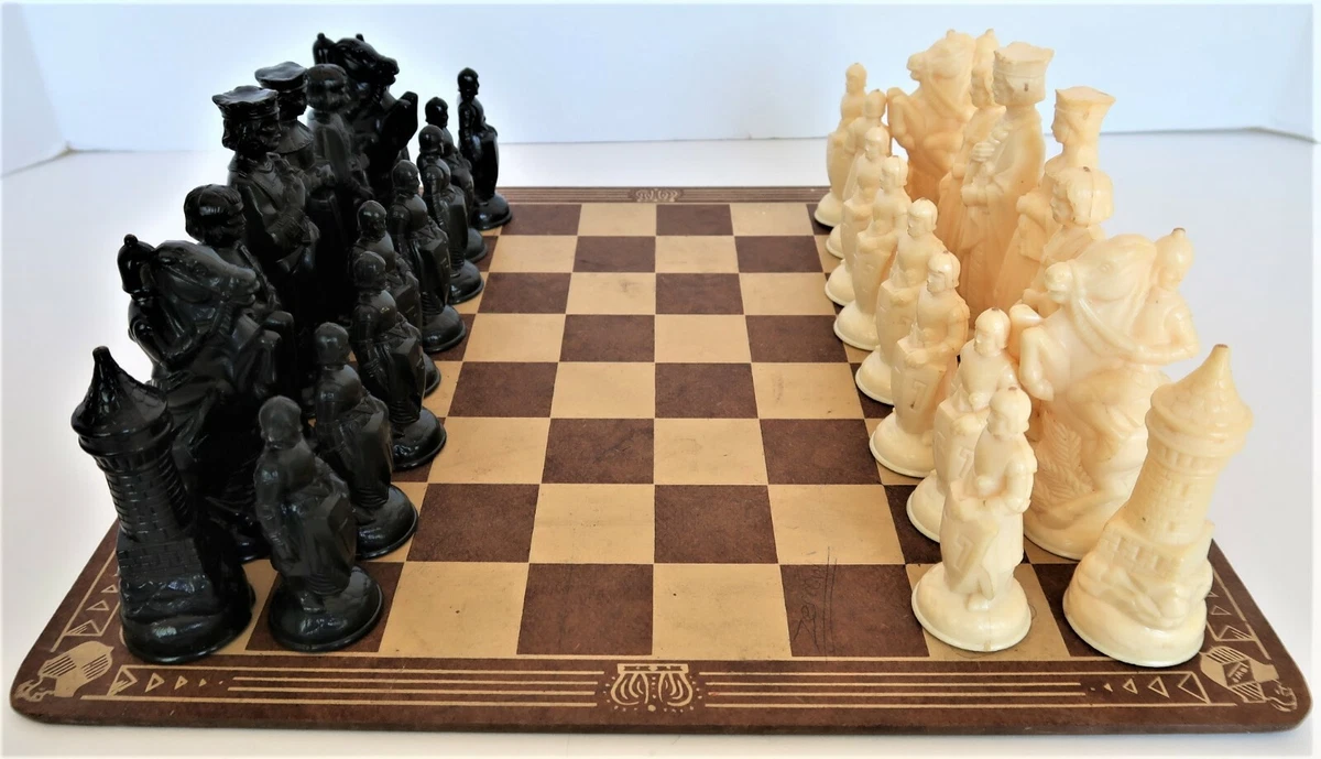 Metal Chess Set: Strategy With Recycled Car Parts