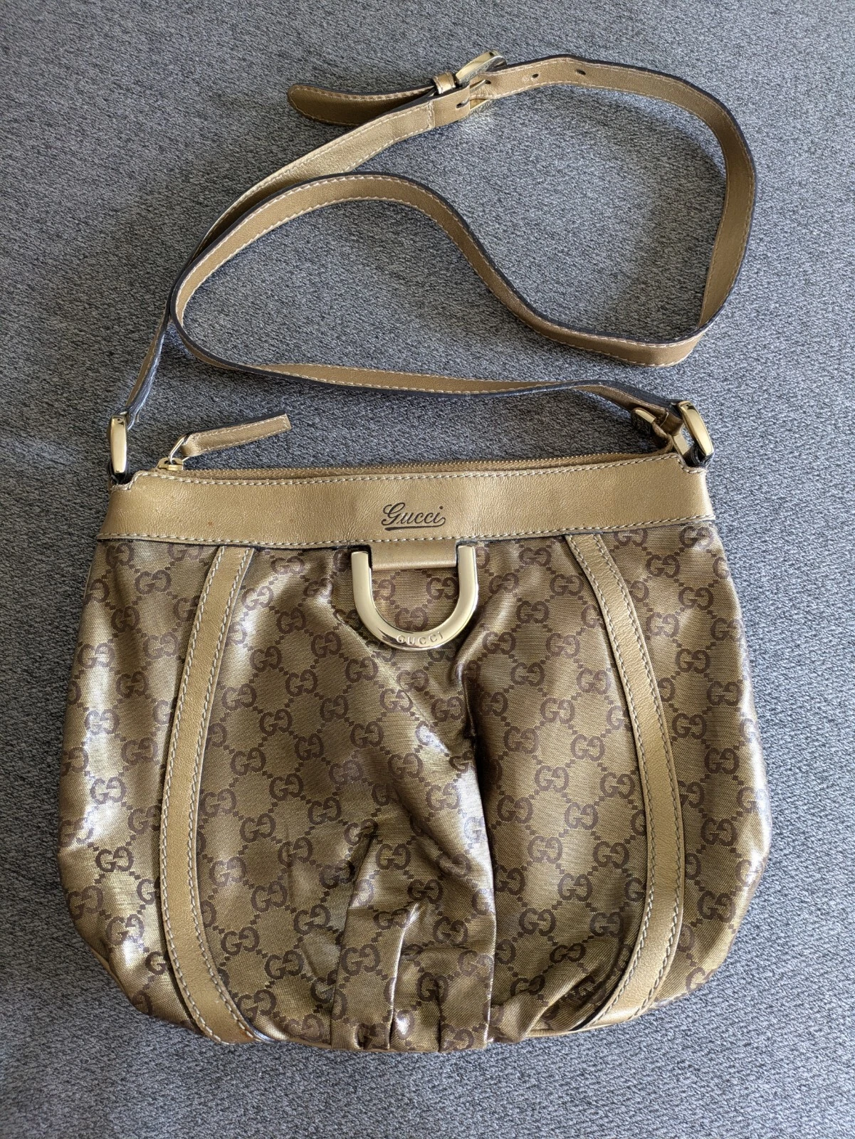 Borsa a tracolla Gucci Abbey Gg rivestita in cristallo logo oro