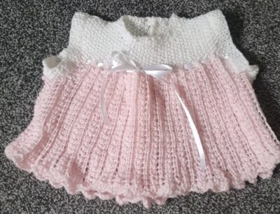 Neu handgestrickt Baby Mädchen Engel Top/Kleid 3-6 Monate 