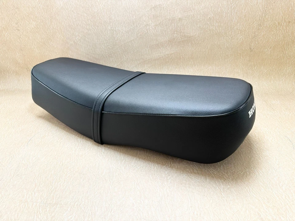 Honda CL72 CL77 305 Asiento "2 clips" Repuesto CL72 CL77 305 Scrambler Classic. Foto 2 de 4