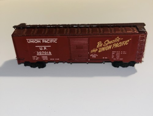Coche de caja Union Pacific 307014 HO de hojalata y madera con acopladores Kadee de un kit | Zustand: Used