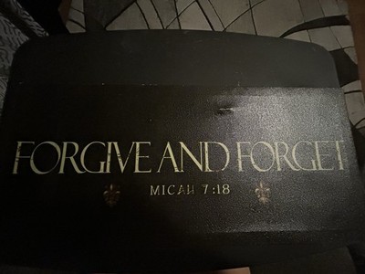 Forgive and Forget Decorative Wall Art Plaque