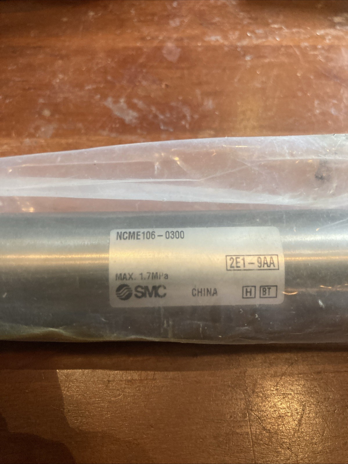 New SMC NCME106-0300 Cylinder NCME1060300 No Box. Free Shipping