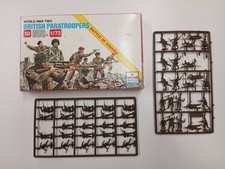 ESCI 1/72 208 WW2 BRITISH PARATROOPERS RED DEVILS (INCOMPLETE)