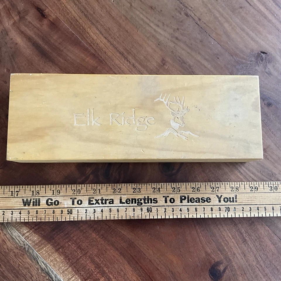 Cuchillo Plegable Mango Tallado Elk Ridge Como Nuevo A+ Foto 2 de 4