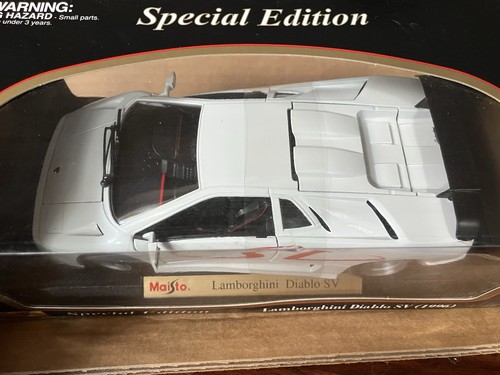 Maisto Special Edition 1996 Lamborghini Diablo SV White Diecast Car 1:18 NIB - Picture 5 of 16