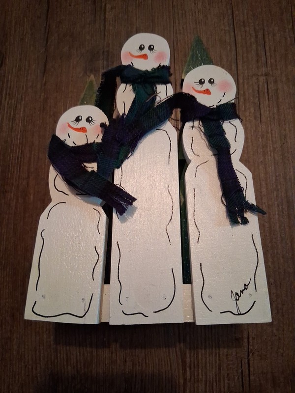Christmas Holiday Winter Snowman Desktop Organizer Letter Holder 