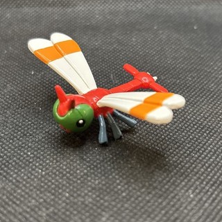 Pokémon Yanma Monster Collection Figure Tomy Japan CGSTJ
