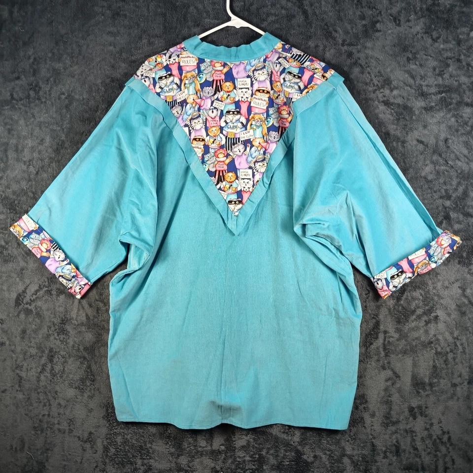 Chaqueta Médica Mujer Mediana Azul Estampado de Gato Tecnología Veterinaria Peluquería Médica Abotonada Foto 3 de 4