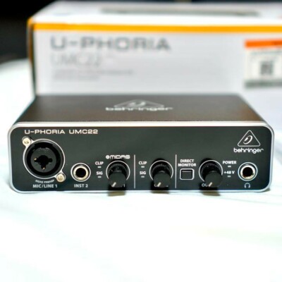Behringer U-Phoria UMC22 USB Audio Interface Impedance: 1MΩ