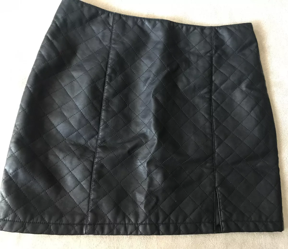 Black faux leather mini skirt forever 21 top