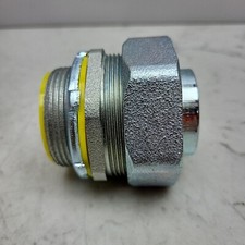 Raco 3516 1-1/2" Liquid Tight Conduit Fitting Insulated Straight Connector