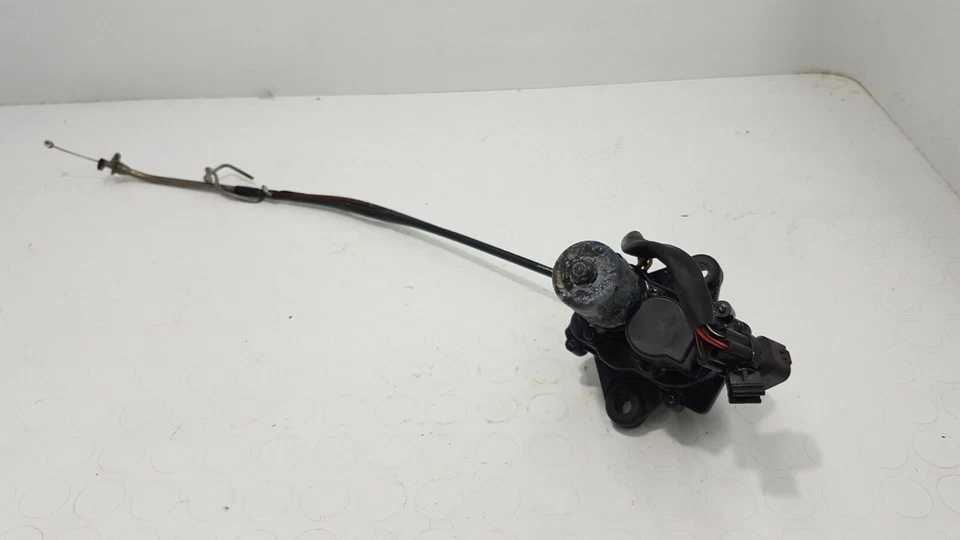 59340301C Silenciador de válvula Ducati Multistrada 950 2017 2020 Foto 2 de 4