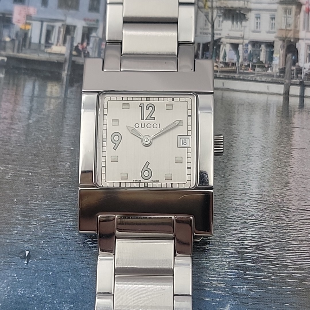 Unisex Gucci 7700L Rectangular 33x24mm Fits Upto 7