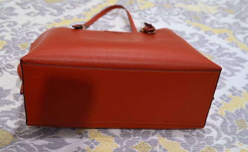 Nuevo con etiquetas Bolso de Mano Coach Mollie Audaz Rojo Pulido Guijarro Cuero Monedero $428 - Imagen 8 de 9