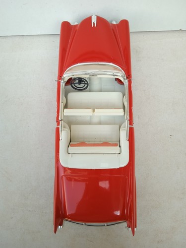 MODELLINO AUTO CADILLAC ELDORADO 1955 COCA COLA CABRIOLET ROSSA 1/21.5 - Foto 5 di 5