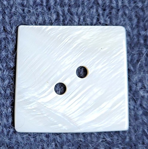White River Shell Button 38mm Square 1.5" Triangle Sewing Knitting Coat Crafts - Picture 6 of 13