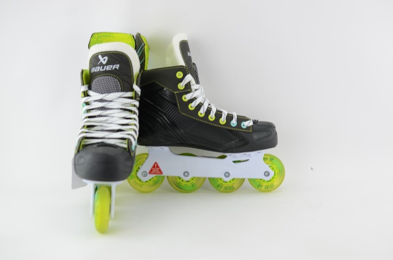 Bauer XRS Inline Hockey Skates Senior  Size 8  (0702-2075)