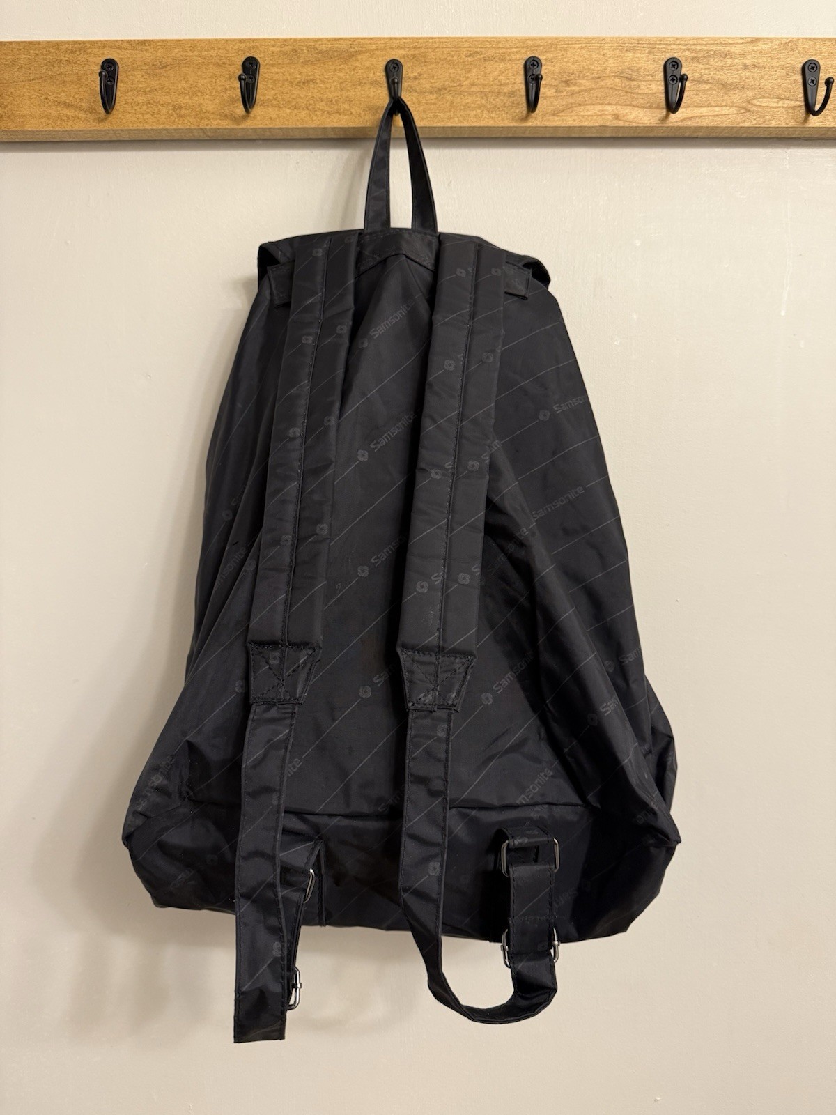 Vintage Samsonite Black Drawstring Backpack with … - image 2