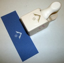 Corner Craft Punch - Eyelet Lace Doily - by Martha Stewart - 1-1/4"