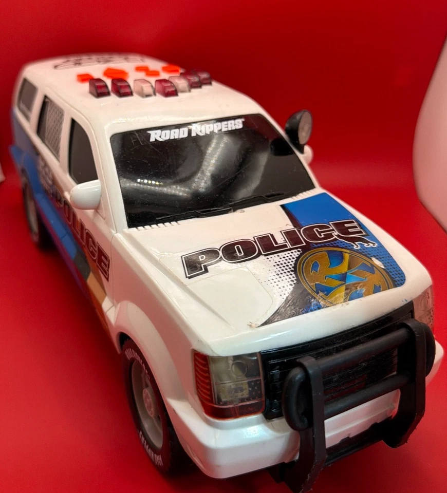 Road Rippers Police K-9 Unidad SUV Luces Motorizadas Azul y Blanco Coche Juguete Estado, 14 pulgadas Foto 2 de 4