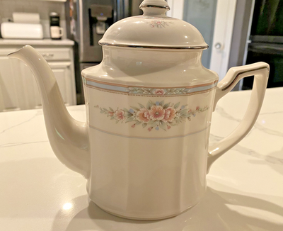 Noritake Ivory China 7293 Rothschild Teapot Or Coffee Pot With Lid