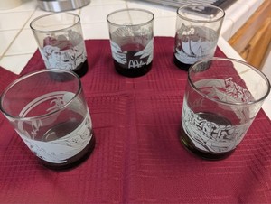 MCDONALDS VINTAGE HAWAII COLLECTORS GLASSES