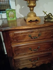 Ethan Allen Country French Chairside Chest / Nightstand 26-5326 #236