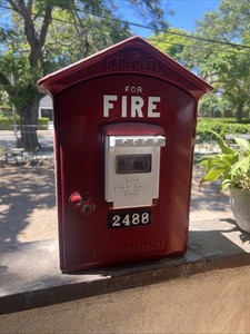 Collectable Vintage Gamewell Fire Alarm Box 2488 ( Untested )
