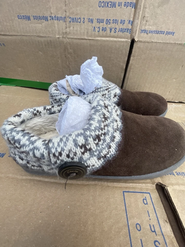 Zapatillas para mujer Clarks Fair Isle tejidas de piel sintética para interiores y exteriores talla 6 Foto 3 de 4